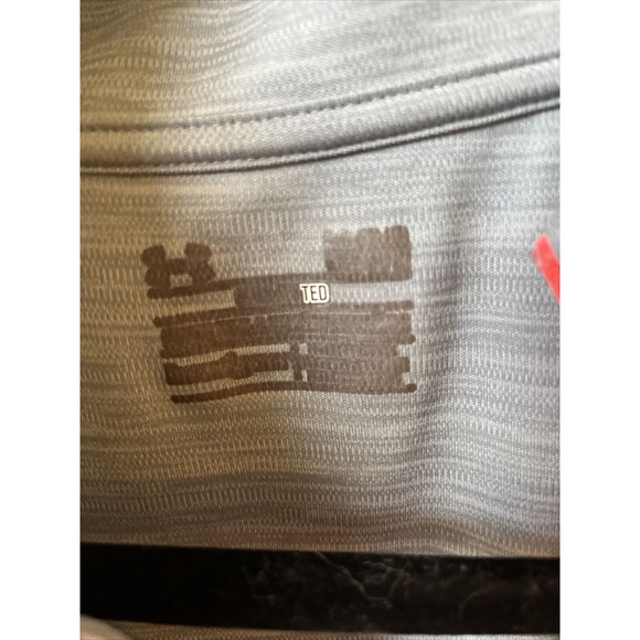 Under Armour Heat Gear Workout Active Loose Womens M Gray 1/4 zip shirt  EUC - Picture 5 of 5